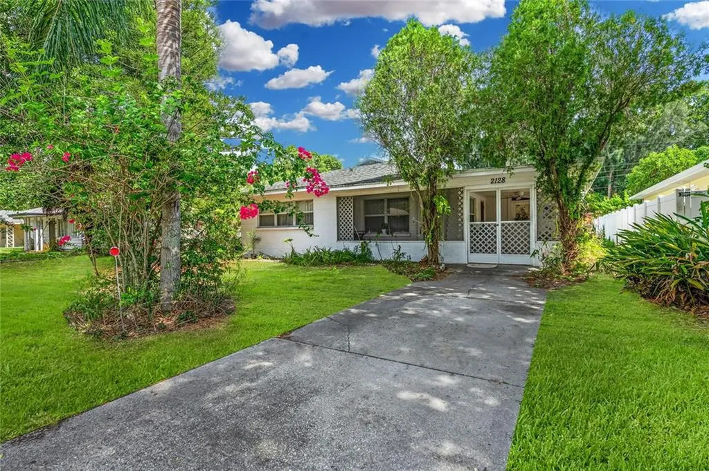 2128 Goldenrod Street Sarasota FL 34239