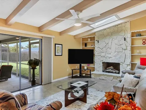 5743 Timber Lake Drive Sarasota FL 34243