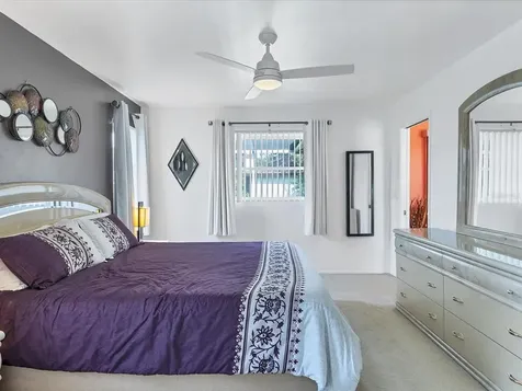 5743 Timber Lake Drive Sarasota FL 34243