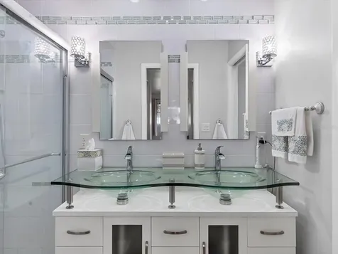 5743 Timber Lake Drive Sarasota FL 34243