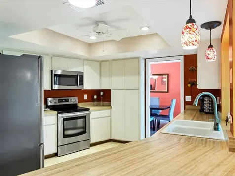 5743 Timber Lake Drive Sarasota FL 34243