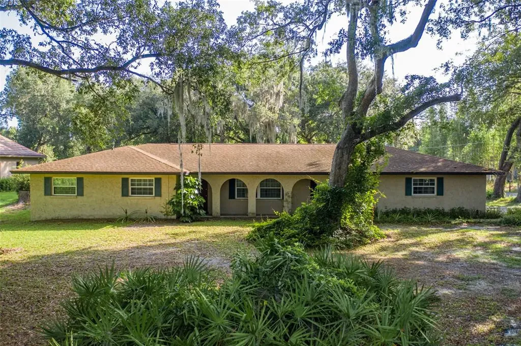 1671 Loralyn Drive Kissimmee FL 34744