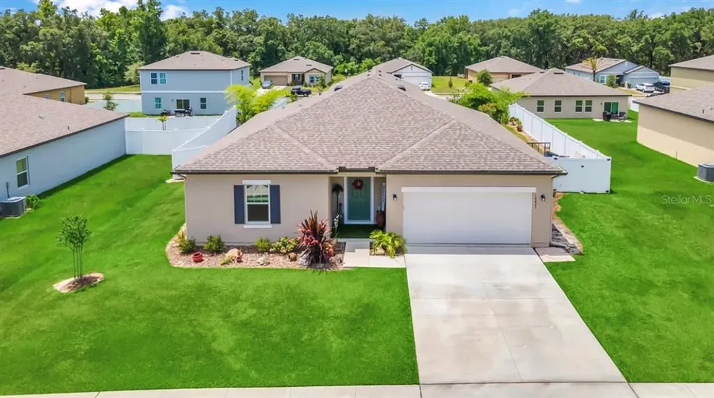 16423 Blooming Cherry Drive Groveland FL 34736