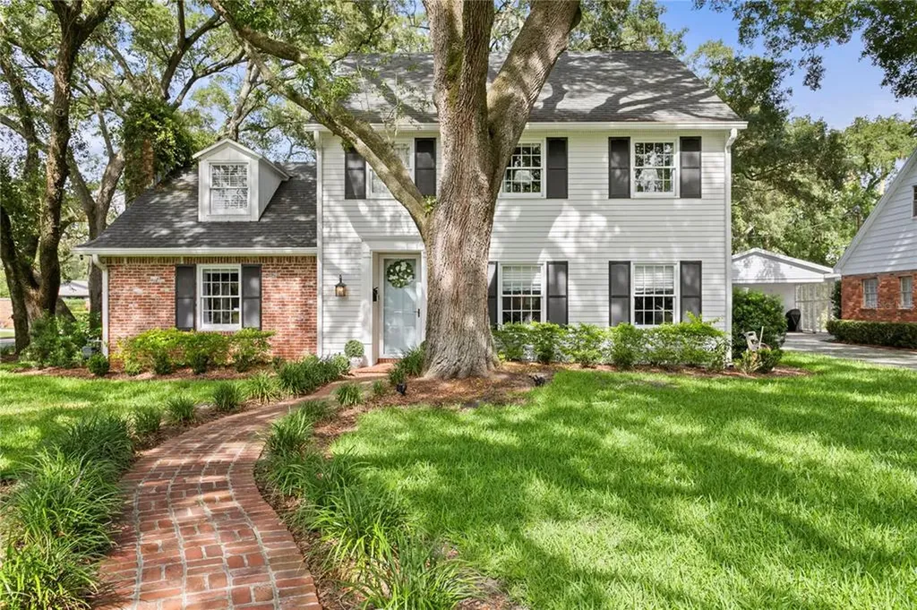 2302 S Lila Lane Tampa FL 33629