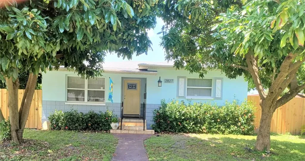2827 29th Avenue N St Petersburg FL 33713