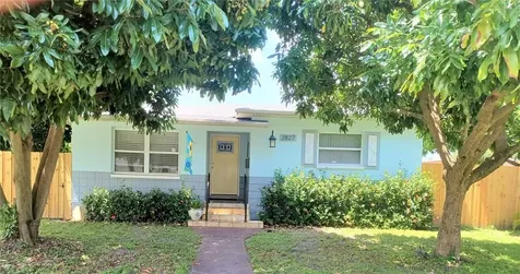 2827 29th Avenue N St Petersburg FL 33713