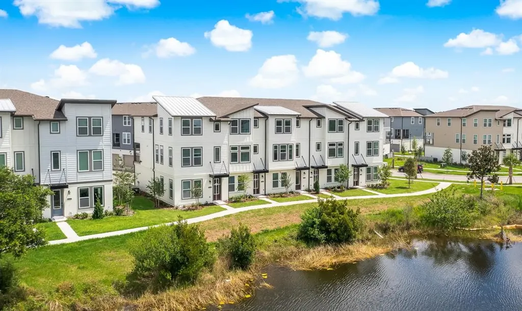 8626 Warburg Alley Orlando FL 32827