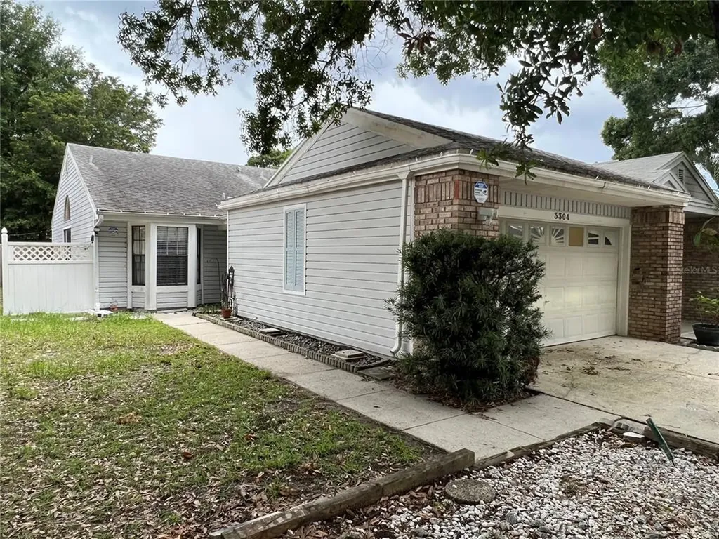 3304 Bridgeford Drive Orlando FL 32812