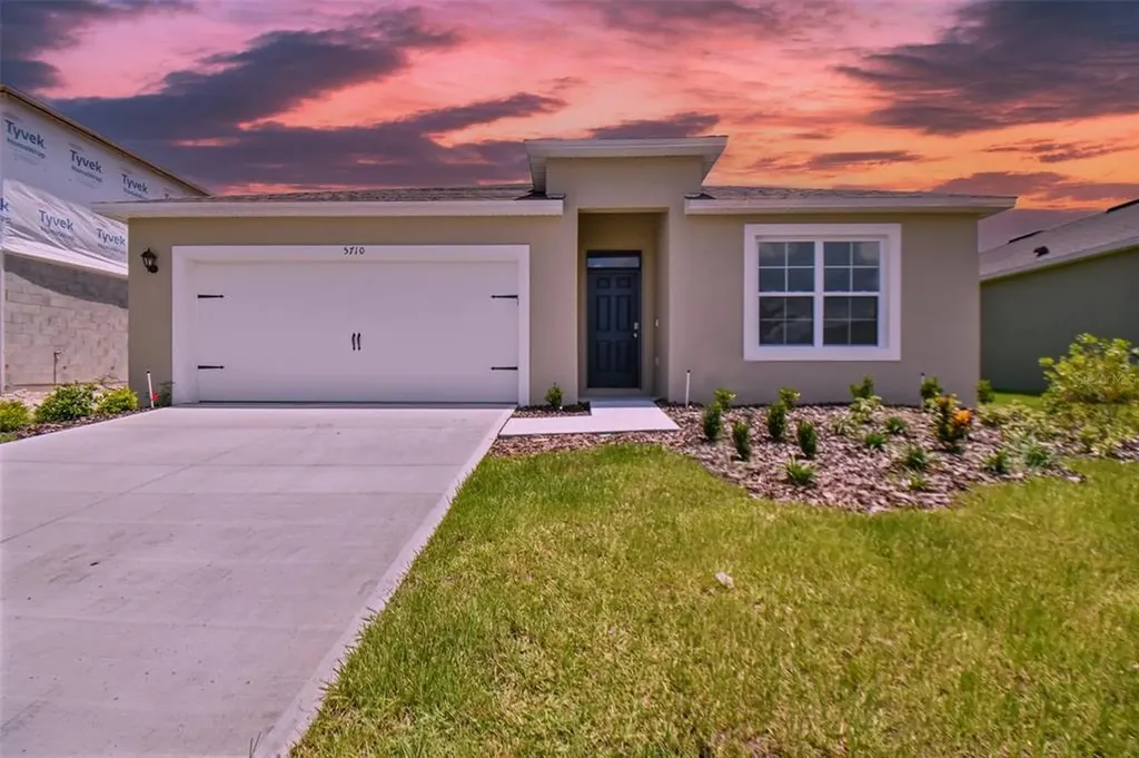 5710 Grey Granite Way Lakeland FL 33811