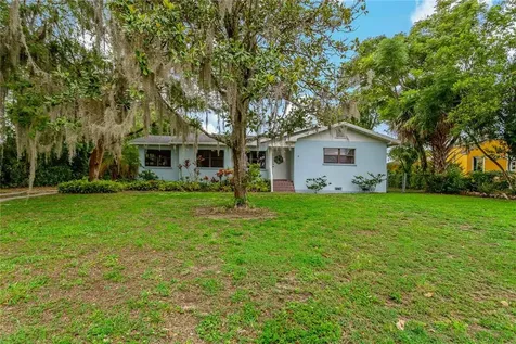 1106 S Lakeshore Boulevard Lake Wales FL 33853