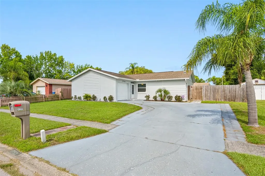 13904 Pathfinder Drive Tampa FL 33625