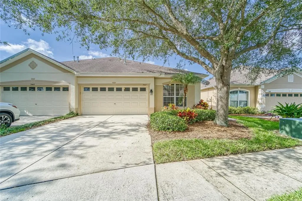 7447 Surrey Wood Lane Apollo Beach FL 33572