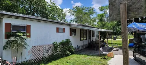 1104 E 122nd Avenue Tampa FL 33612
