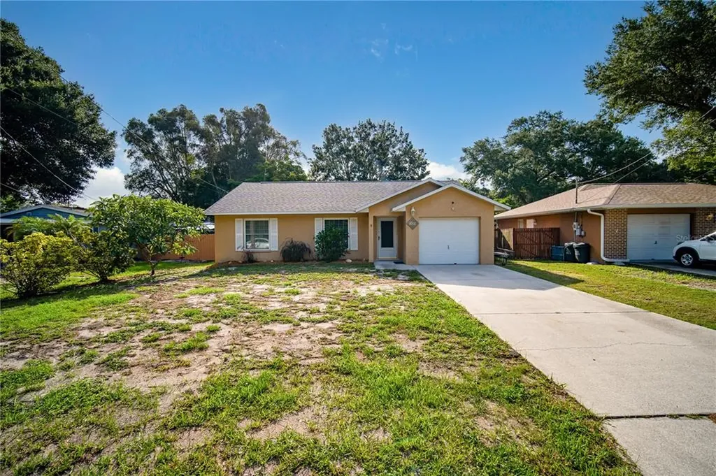 719 36th Street W Bradenton FL 34205