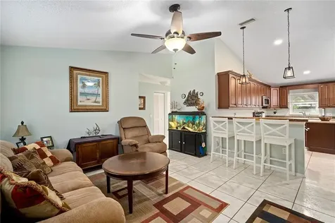 719 36th Street W Bradenton FL 34205
