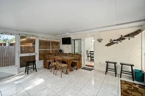 719 36th Street W Bradenton FL 34205