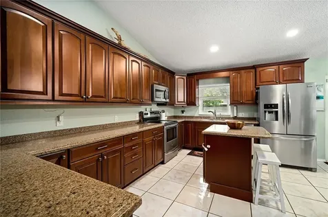 719 36th Street W Bradenton FL 34205