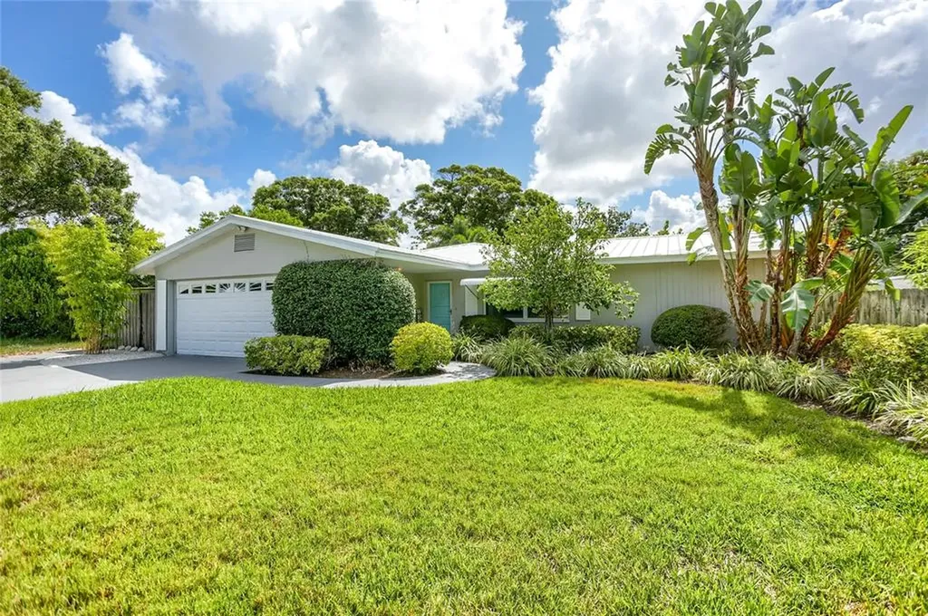 9997 110th Street Seminole FL 33772