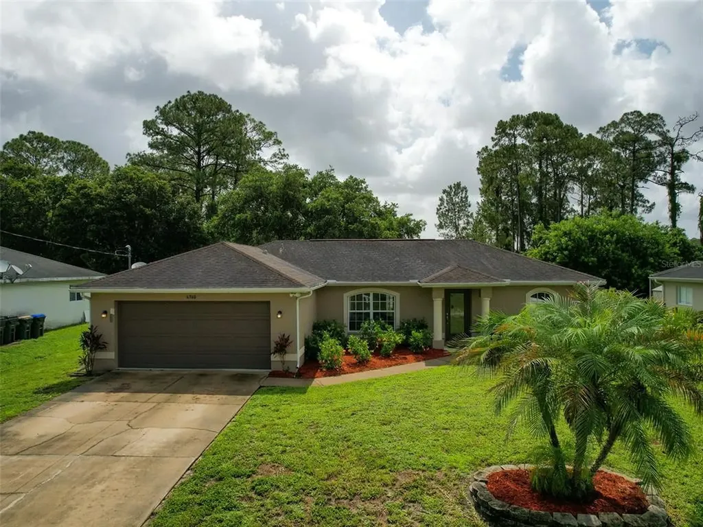 4760 Hegira Street North Port FL 34286