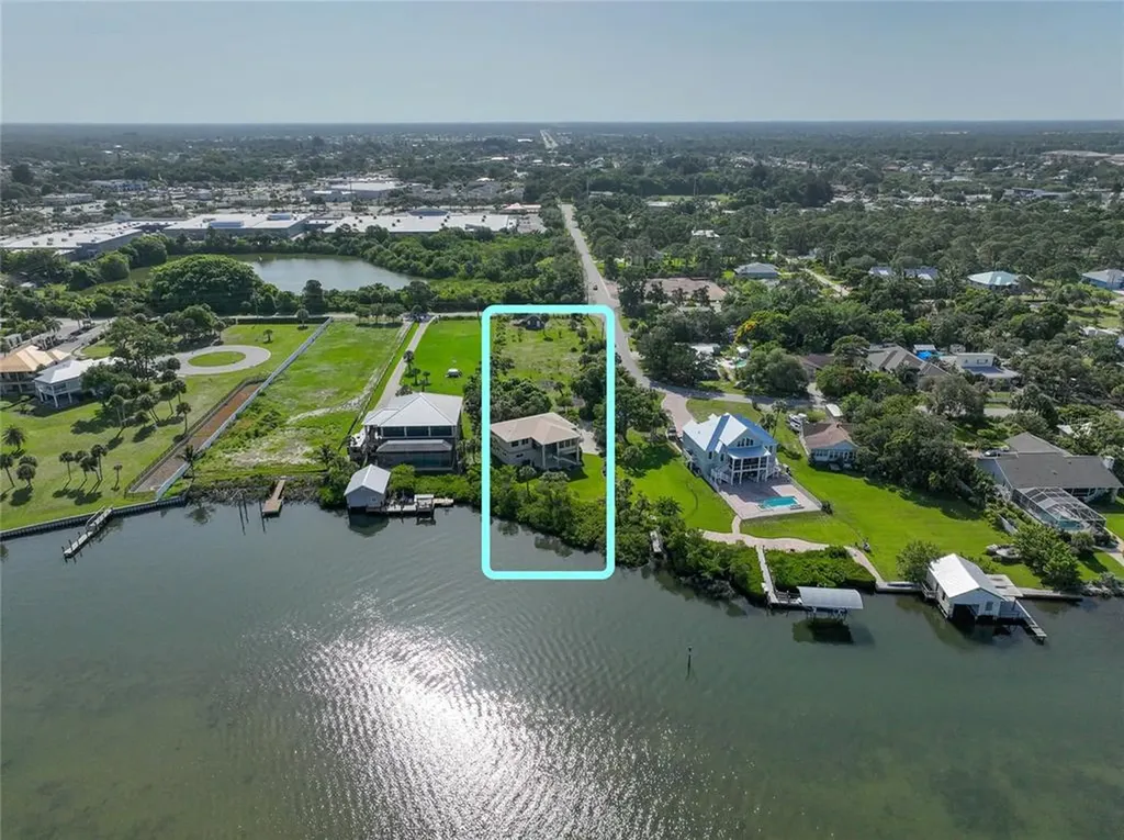 1590 New Point Comfort Road Englewood FL 34223