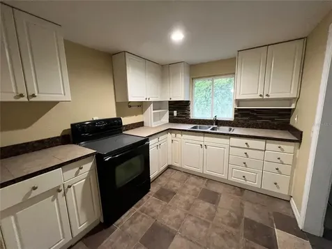 6801 23rd Street Zephyrhills FL 33542