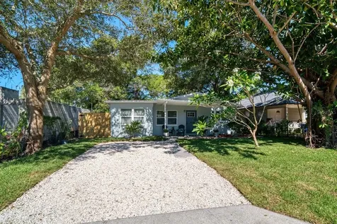 5124 67th Way N St Petersburg FL 33709