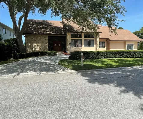 7238 Hunt Club Lane Seminole FL 33776