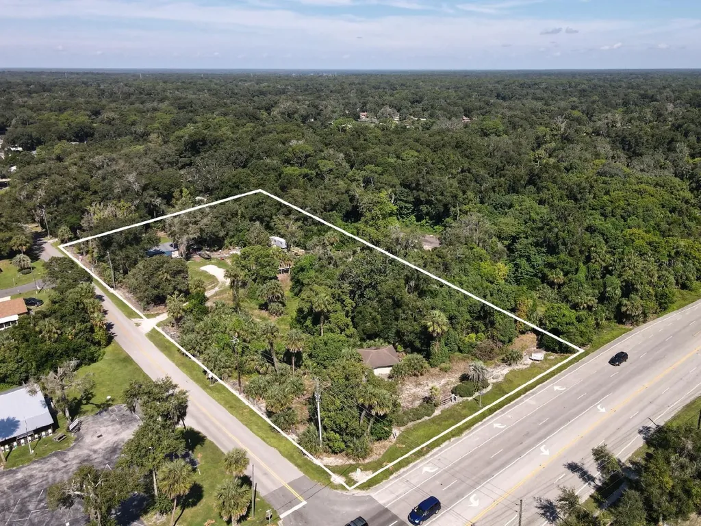 235 W Wisconsin Avenue Orange City FL 32763