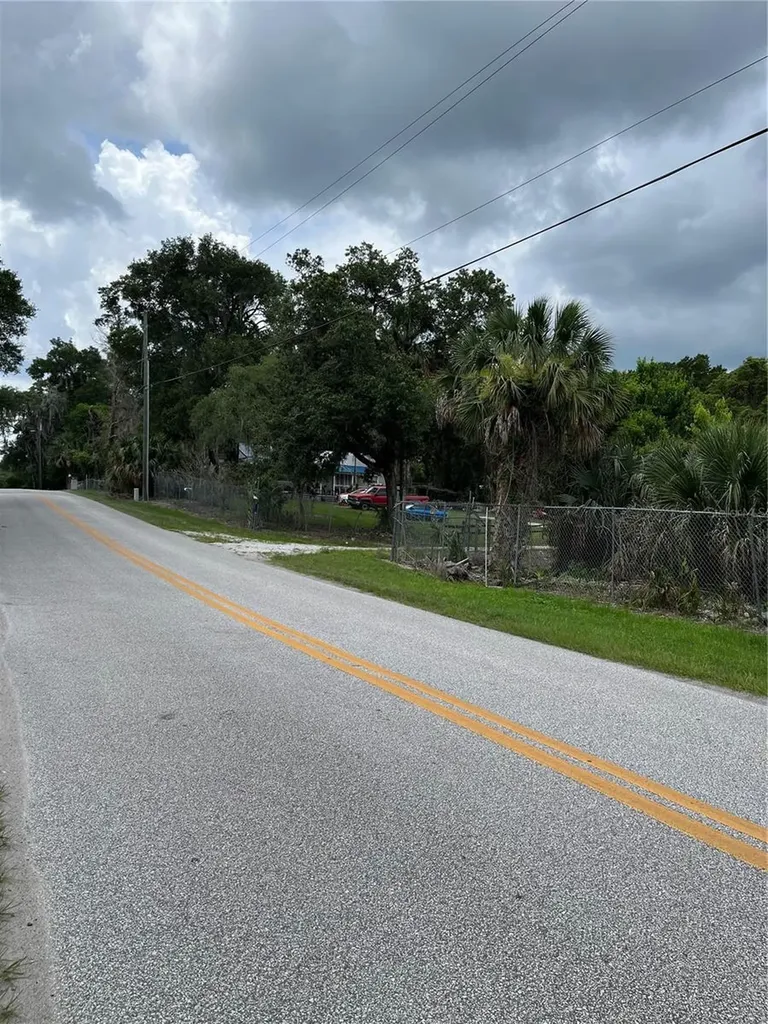 235 W Wisconsin Avenue Orange City FL 32763