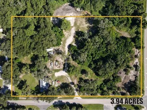 235 W Wisconsin Avenue Orange City FL 32763