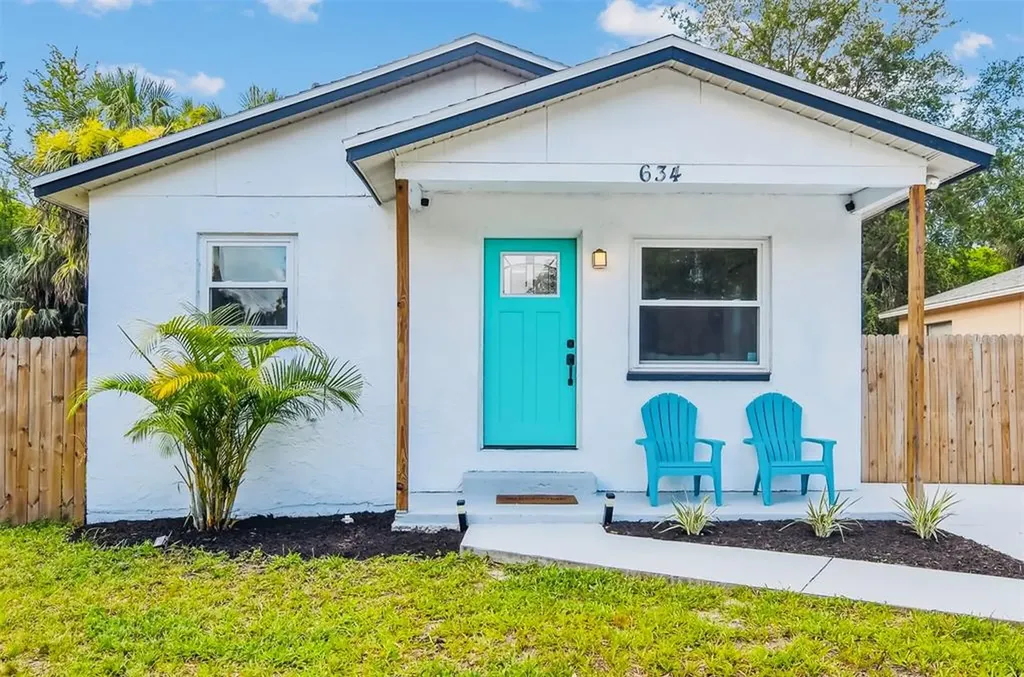 634 36th Avenue S St Petersburg FL 33705