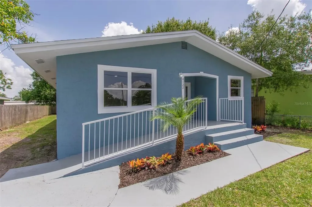 4122 Minoso Street Orlando FL 32811