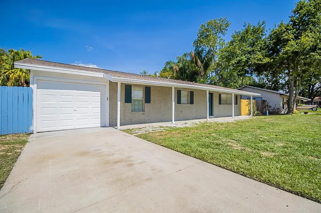 611 Montana Avenue Saint Cloud FL 34769