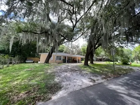 1100 Oak Drive Leesburg FL 34748