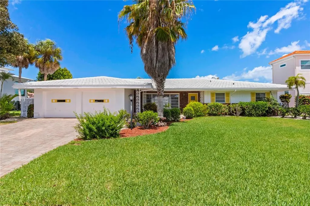 549 Yawl Lane Longboat Key FL 34228