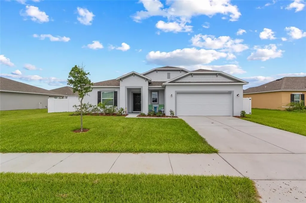 15271 Aquarius Way Mascotte FL 34753