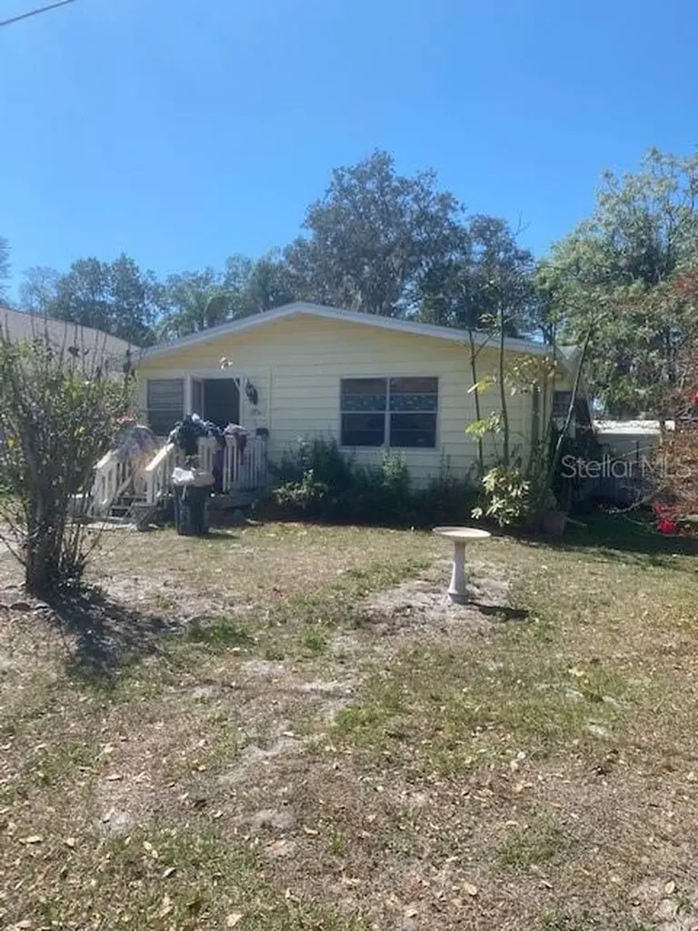 295 13th Avenue N Safety Harbor FL 34695