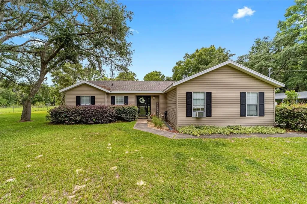 12680 SW 98th Street Dunnellon FL 34432