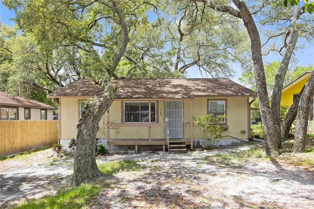 1904 W Rambla Street Tampa FL 33612