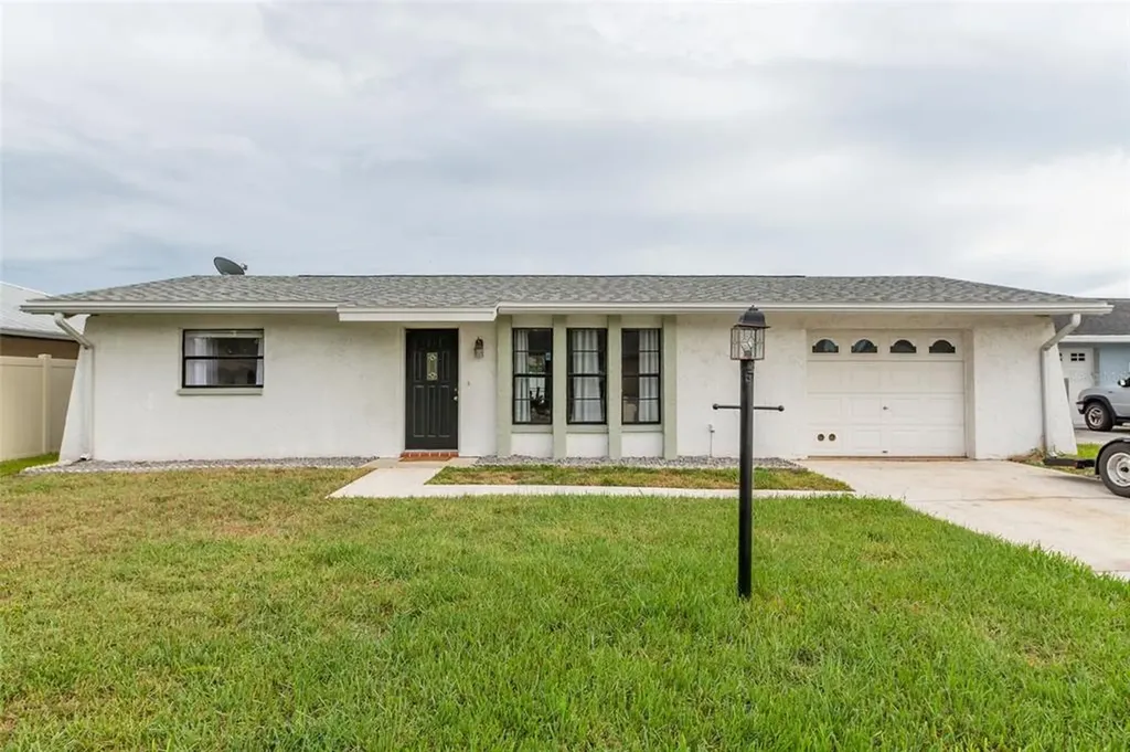 1805 Hibiscus Court N Oldsmar FL 34677