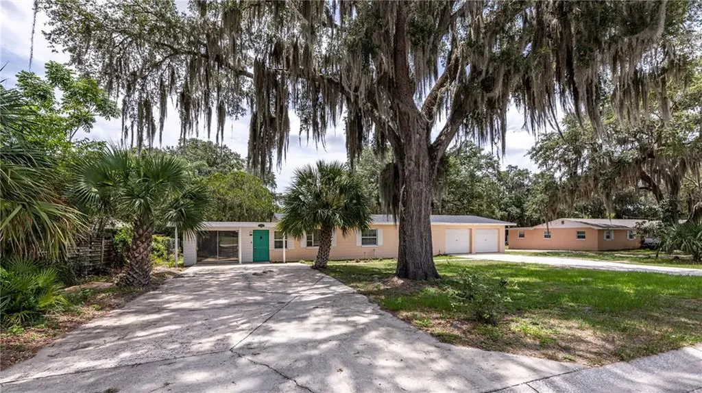 1116 Tuskegee Street Leesburg FL 34748