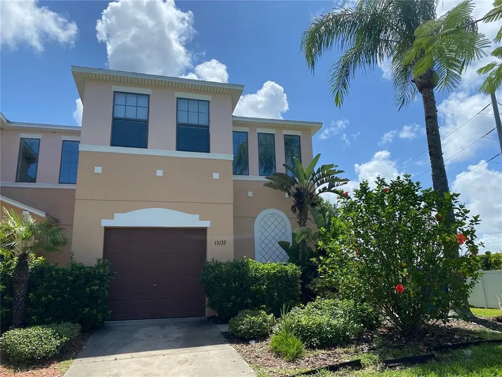 13132 Logan Captiva Lane Gibsonton FL 33534