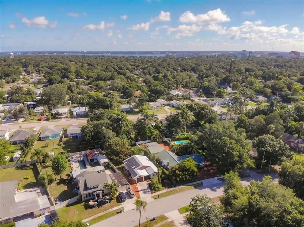 2418 18th Avenue W Bradenton FL 34205