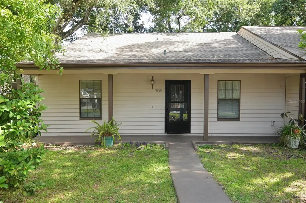 909 Candlebrook Lane Brooksville FL 34601