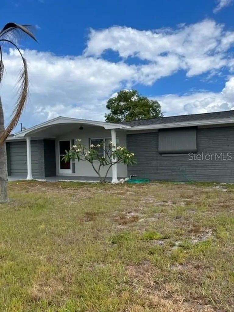 3845 Sablewood Drive Holiday FL 34691