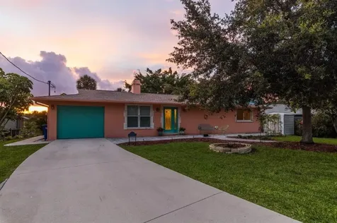 6516 Lincoln Road Bradenton FL 34203