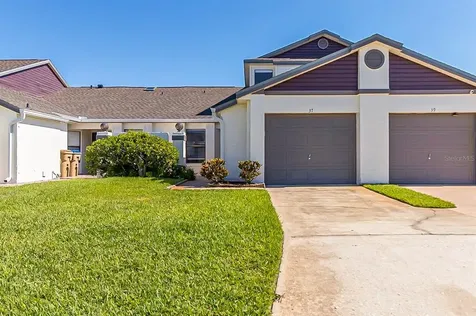 37 Lakepointe Circle Kissimmee FL 34743