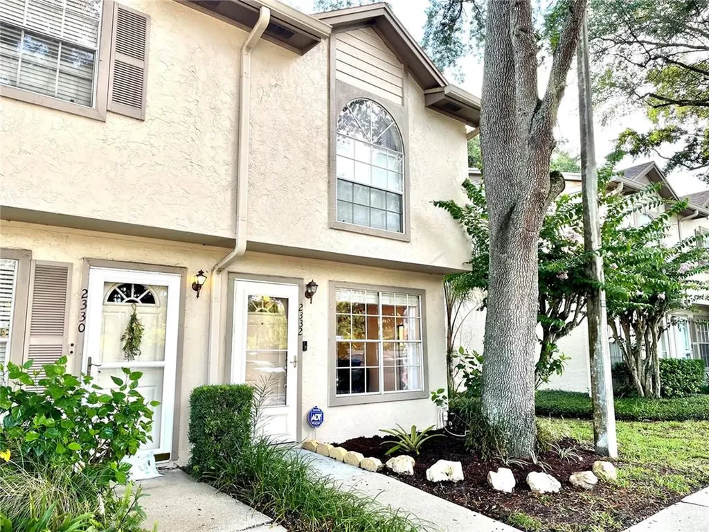 2332 Fletchers Point Circle Tampa FL 33613