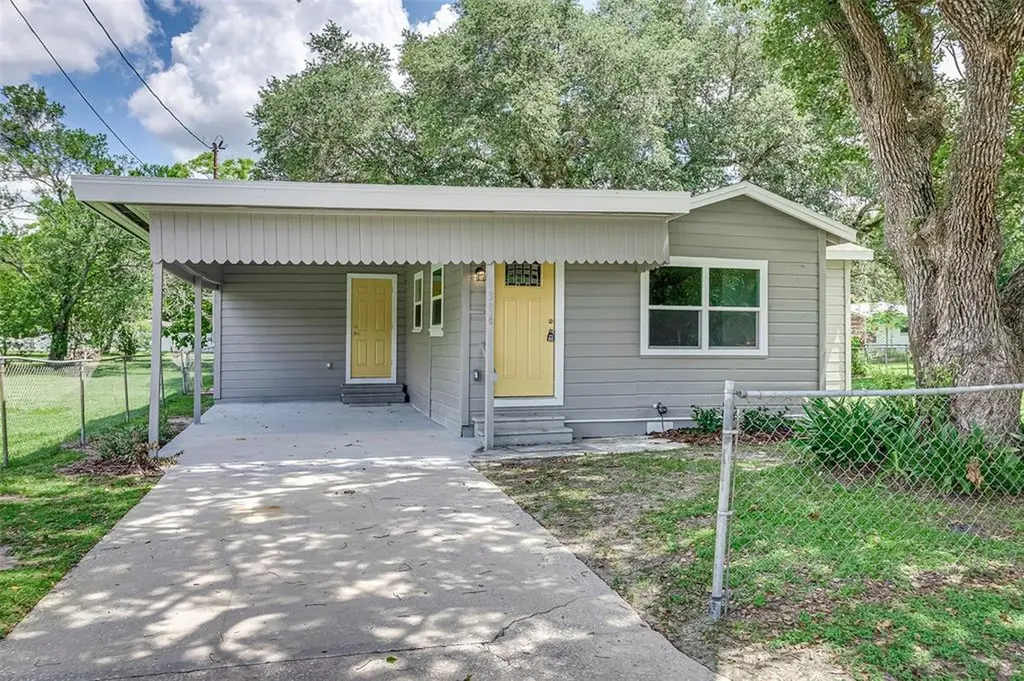 1306 NE 3rd Street Mulberry FL 33860