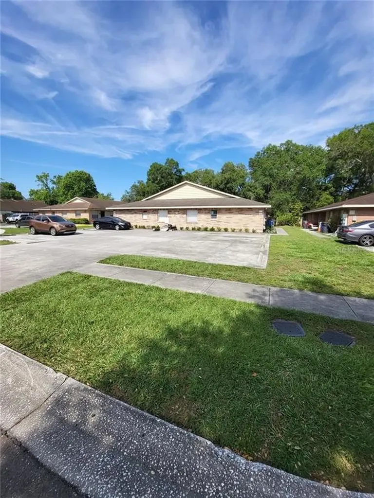 3132 Bloomingdale Villas Court Brandon FL 33511